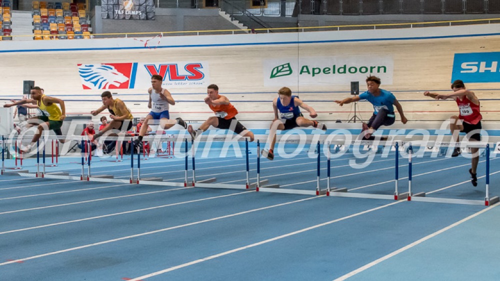 Robin Kramps competing in hurdles at the Dutch National Championships.